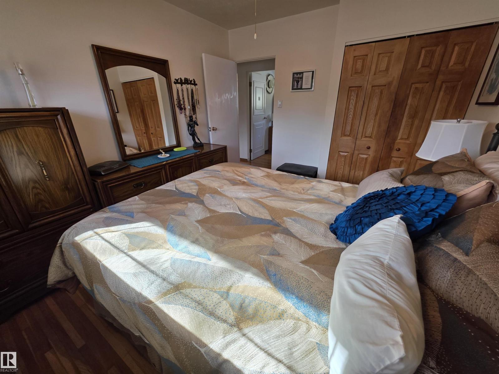 5308 48 St Property Photo 18