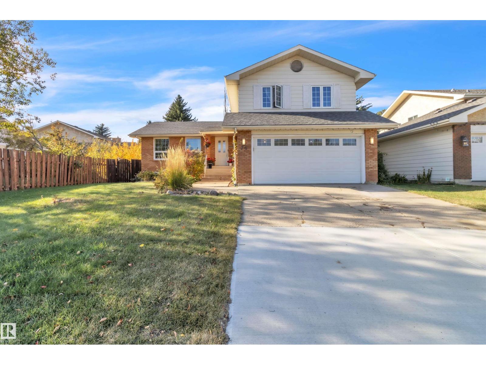 76 GARIEPY CR NW Property Photo 1