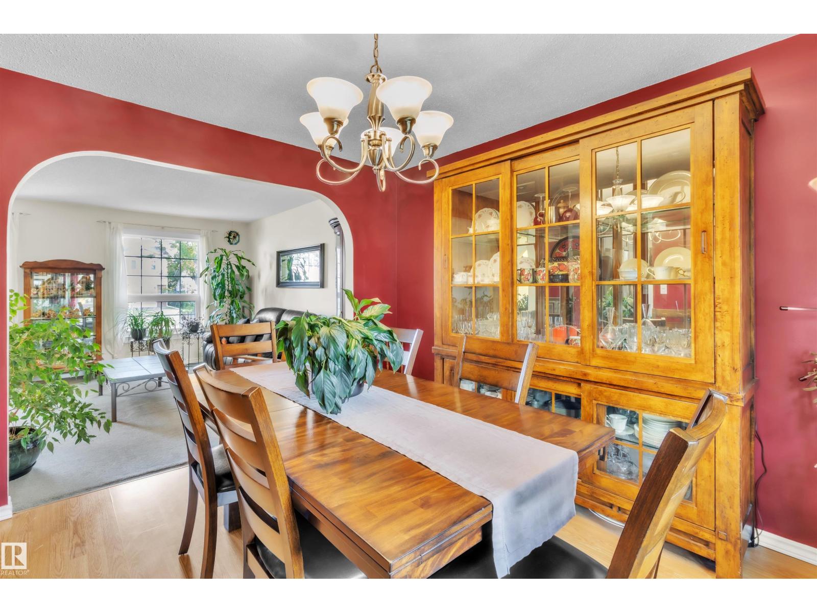76 Gariepy Cr Nw Property Photo 13