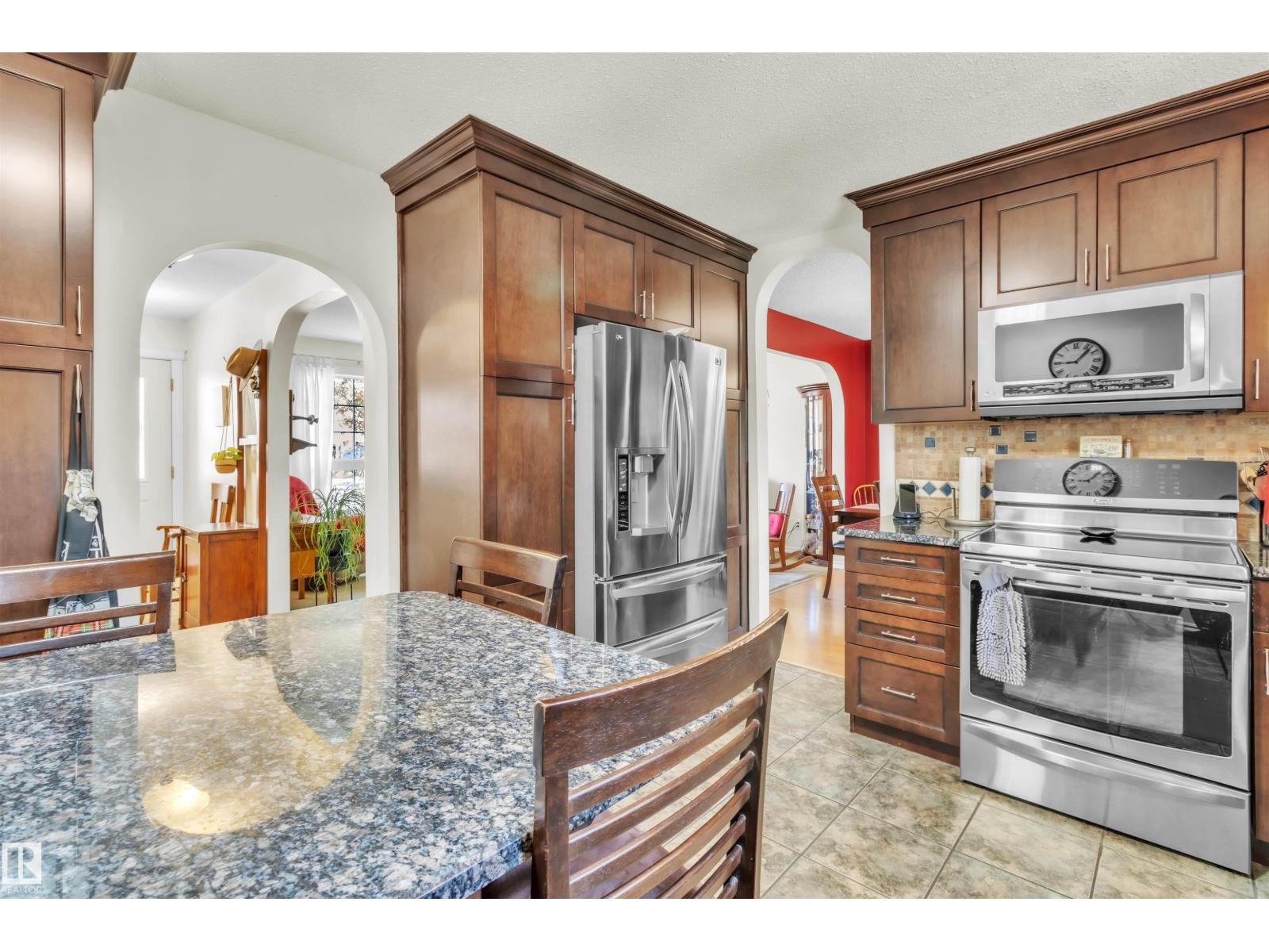 76 Gariepy Cr Nw Property Photo 18
