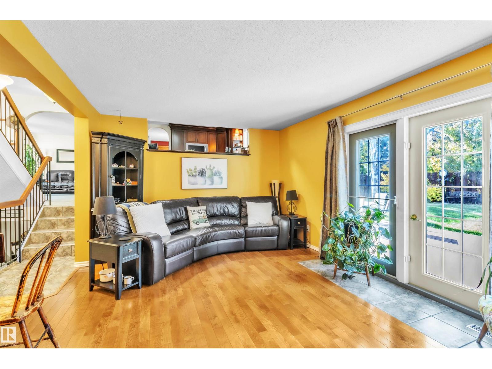 76 Gariepy Cr Nw Property Photo 33