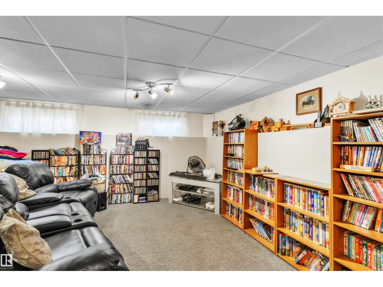 76 Gariepy Cr Nw Property Photo 46