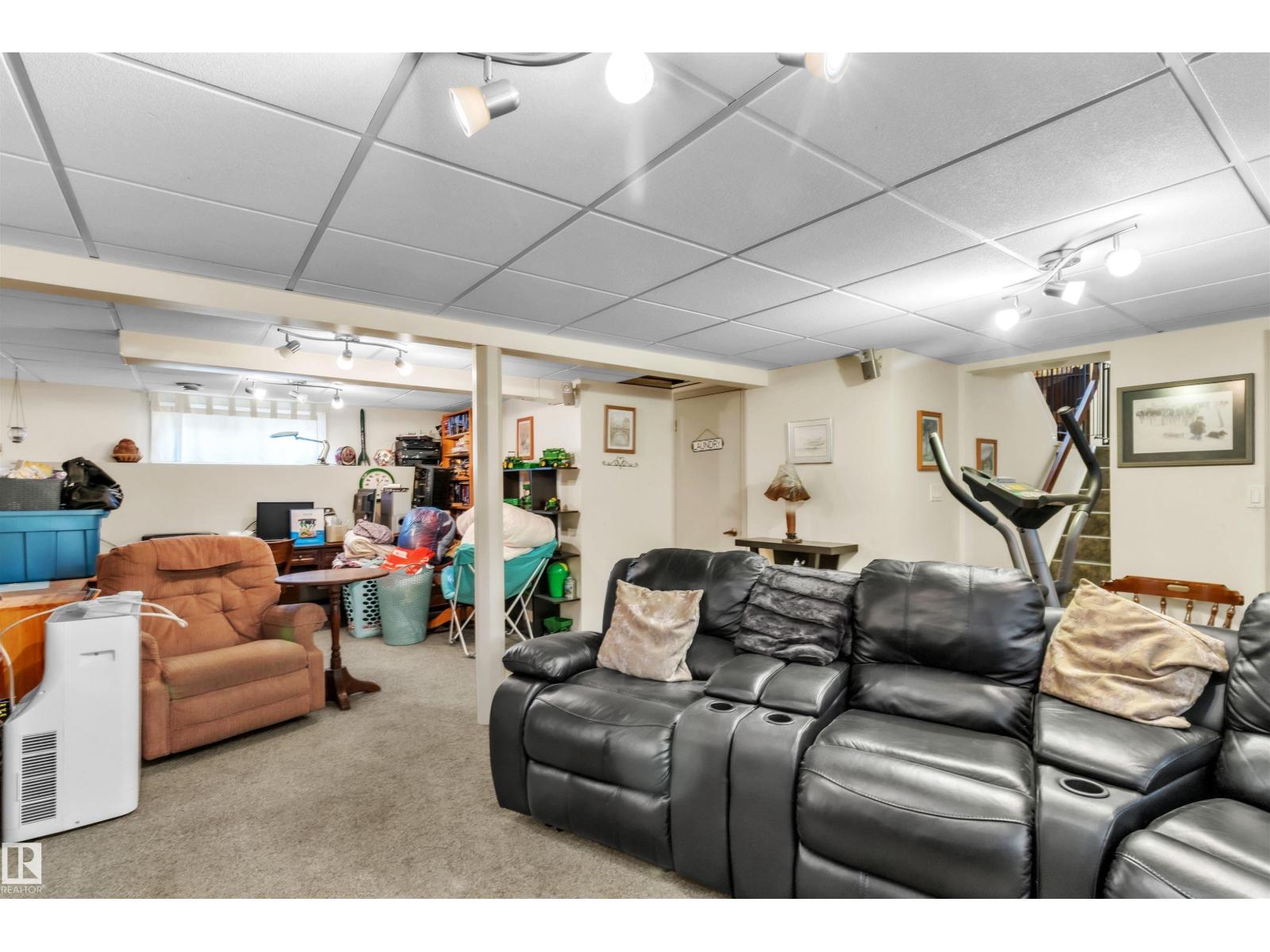 76 Gariepy Cr Nw Property Photo 47