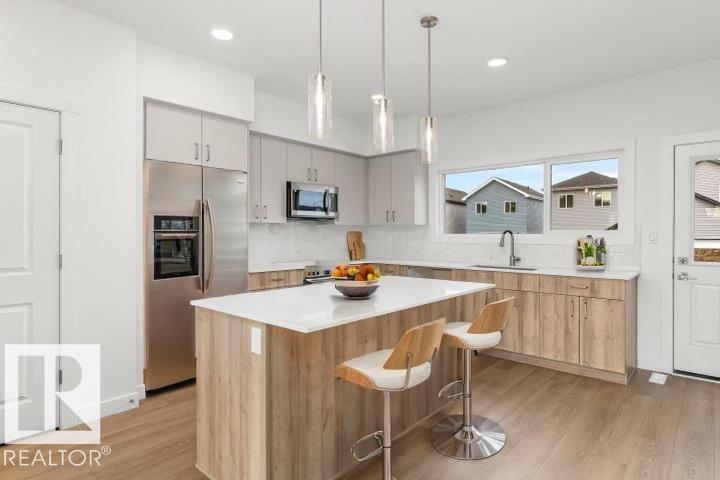 1012 14 Av Nw Property Photo 18
