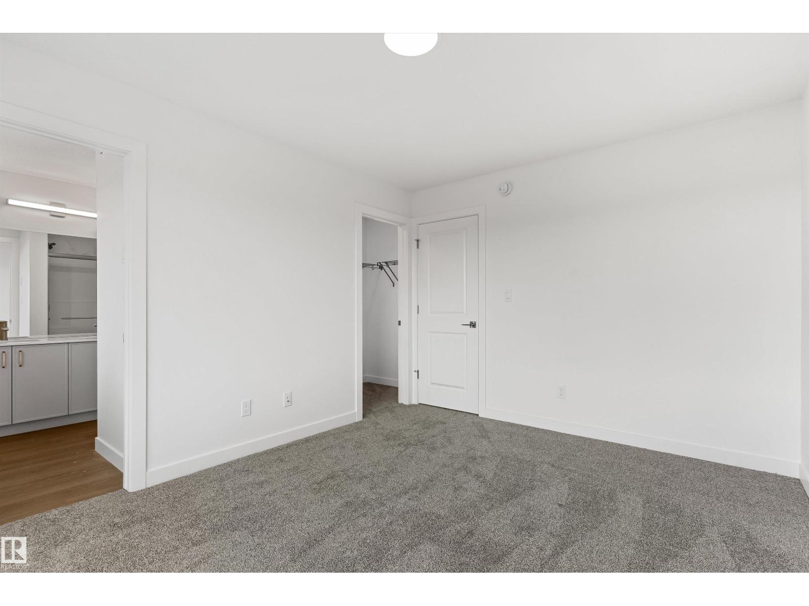 1012 14 Av Nw Property Photo 25