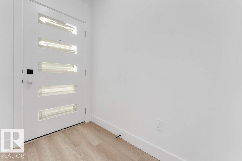 8416 226 St Nw Property Photo 11