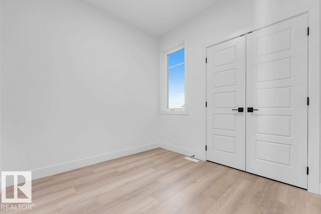 8416 226 St Nw Property Photo 18