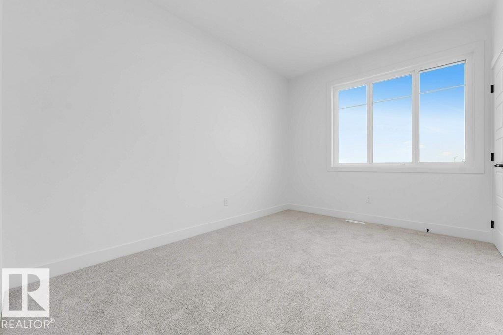 8416 226 St Nw Property Photo 28