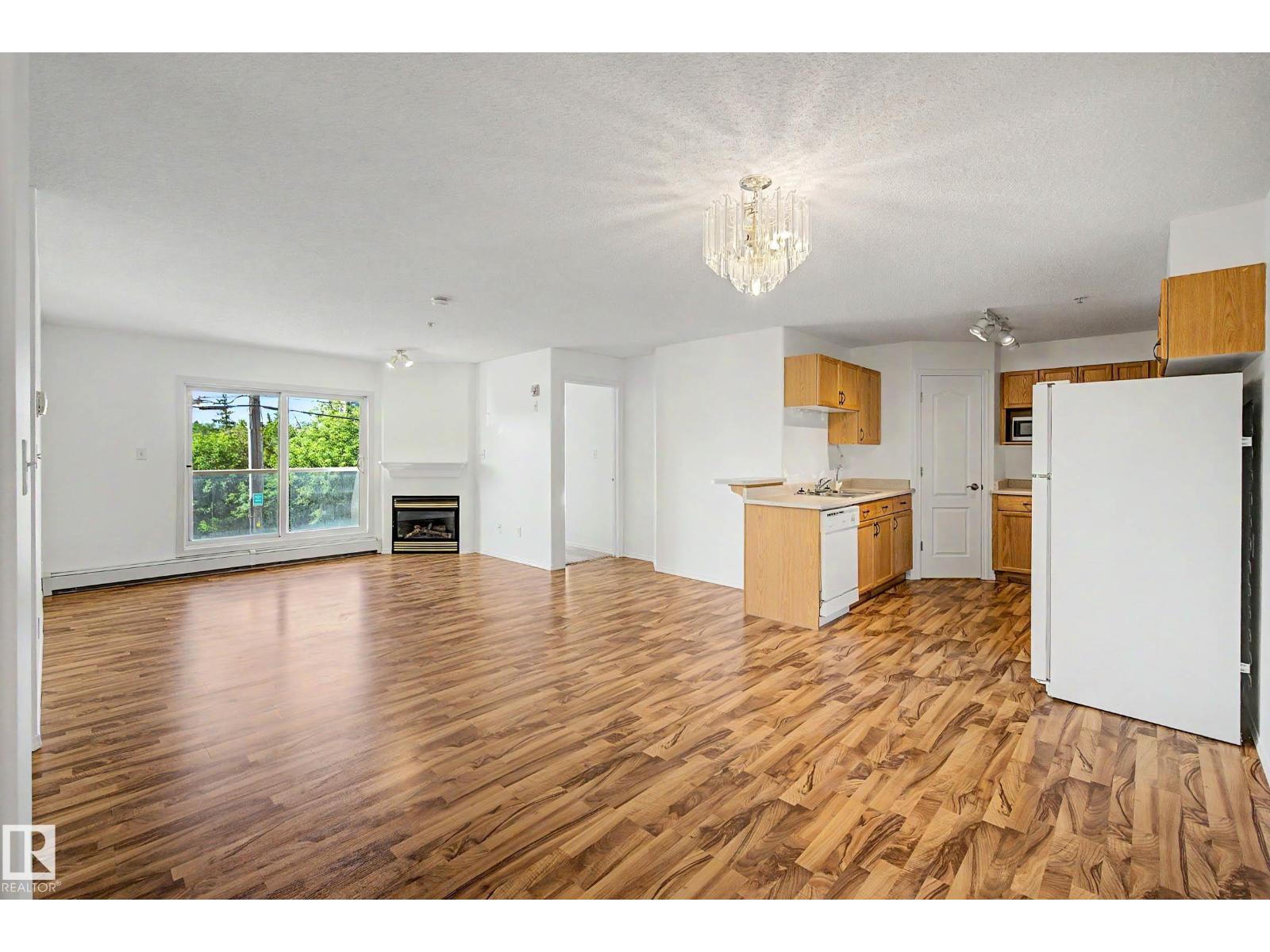 #203 8119 112 Av Nw Property Photo 7