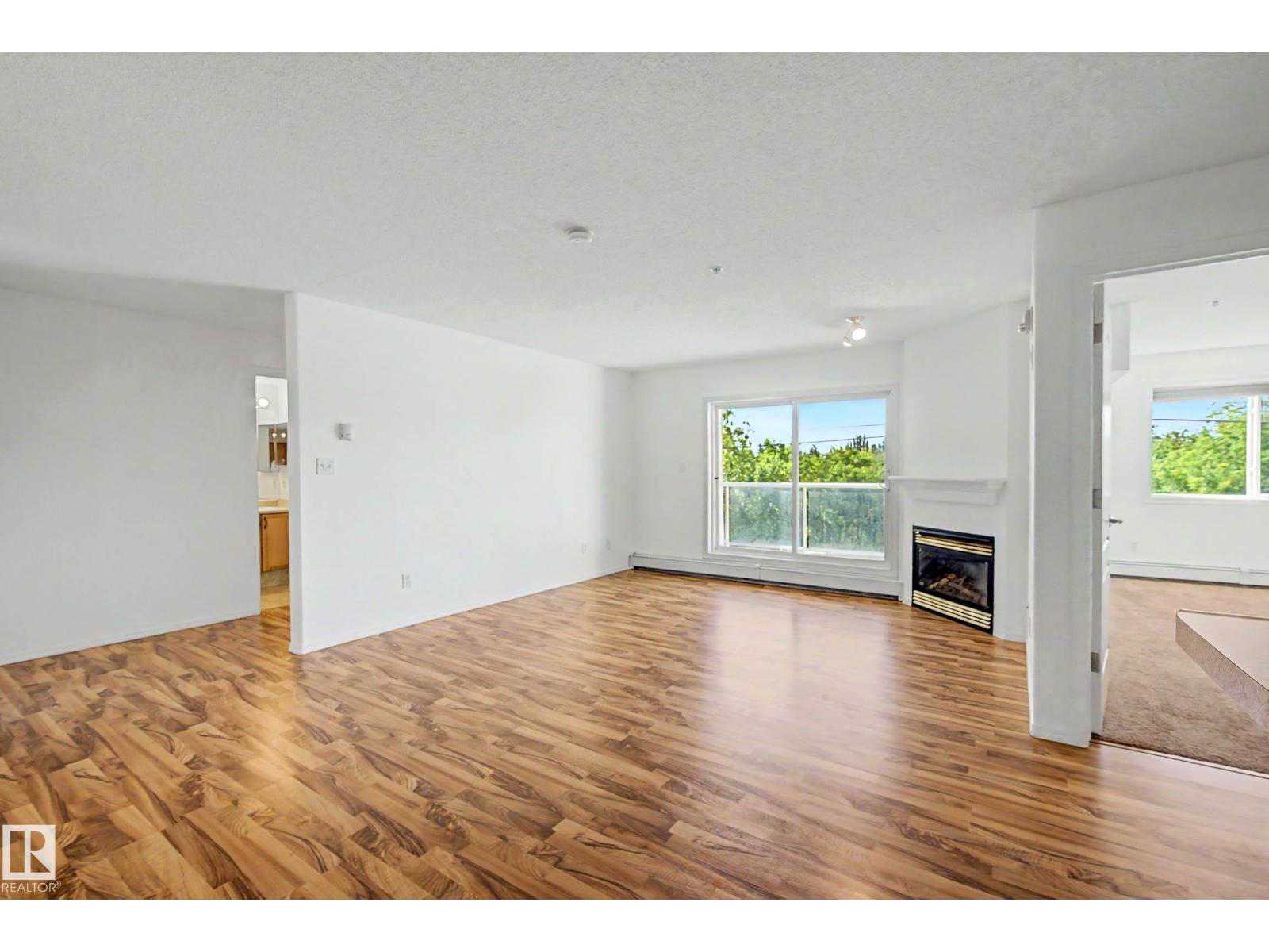 #203 8119 112 Av Nw Property Photo 17