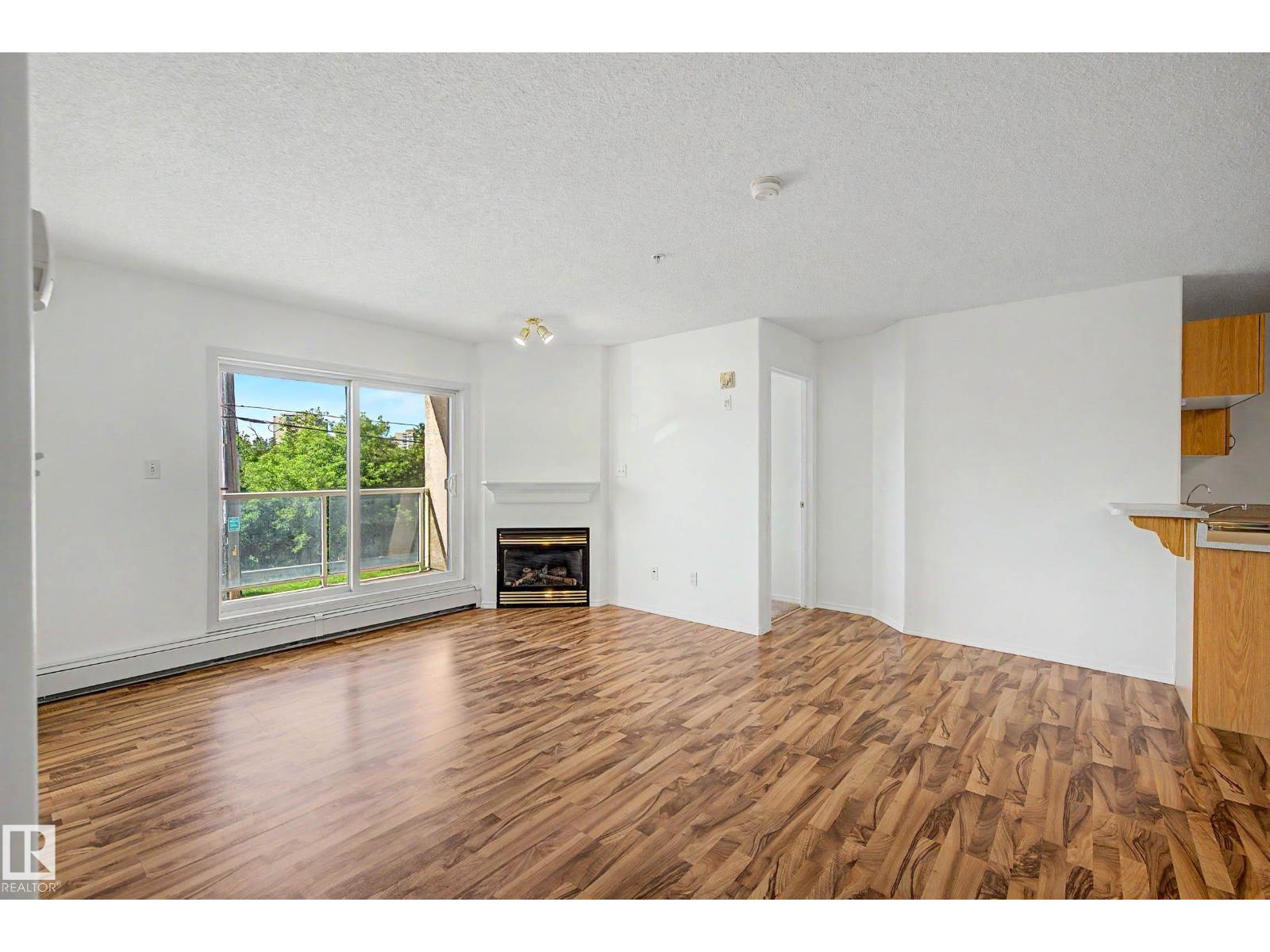 #203 8119 112 Av Nw Property Photo 18