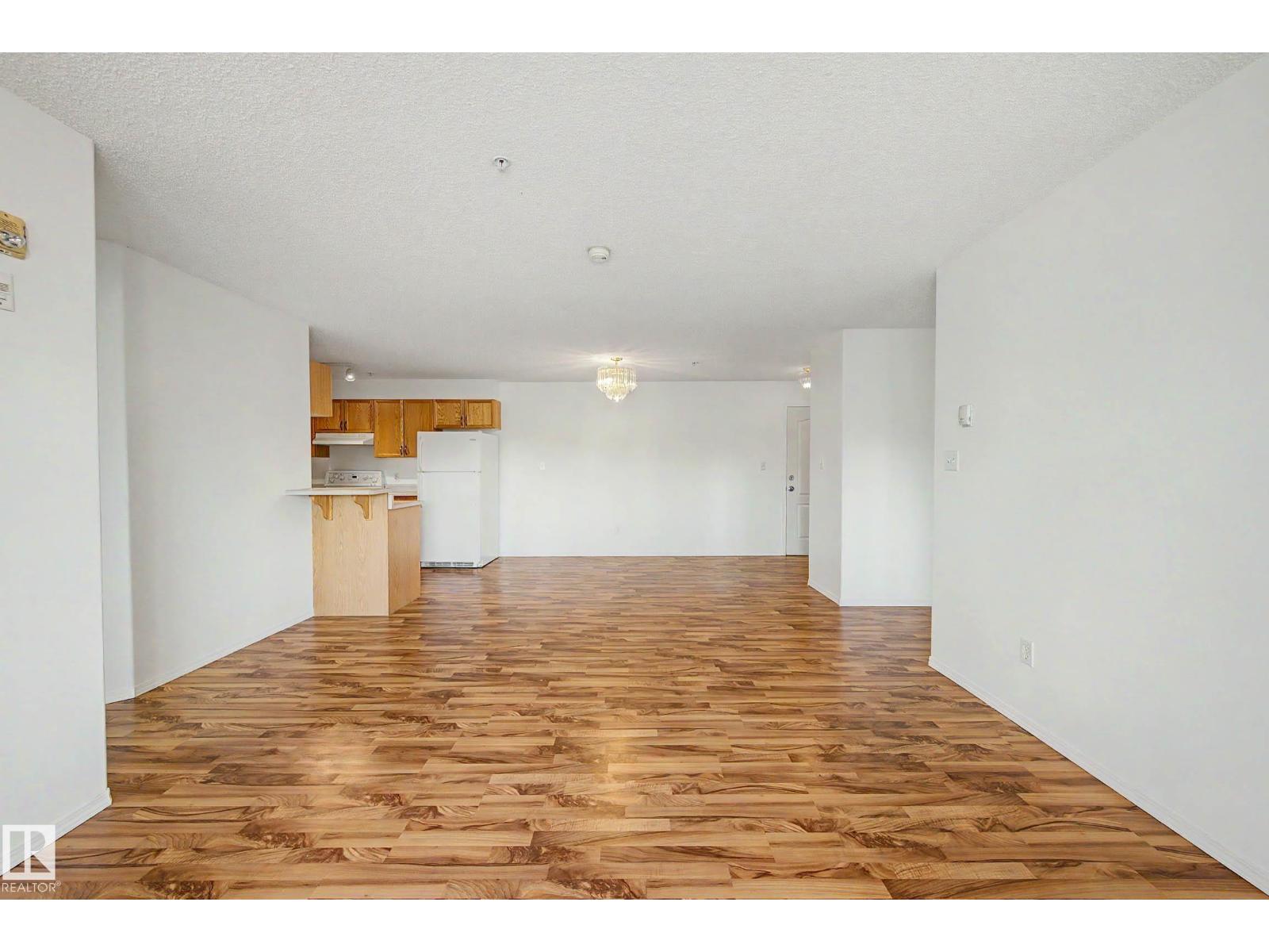 #203 8119 112 Av Nw Property Photo 20