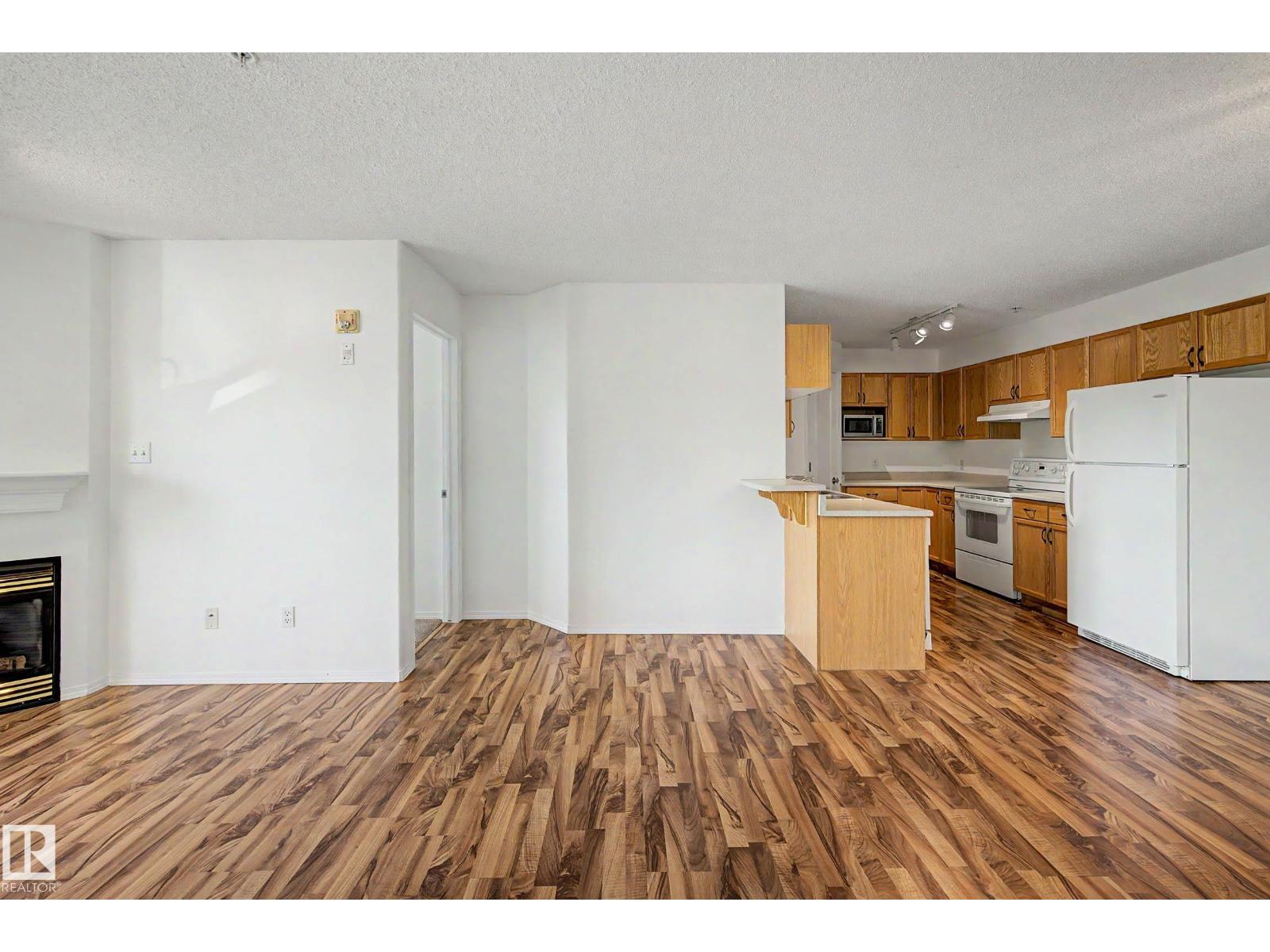 #203 8119 112 Av Nw Property Photo 21