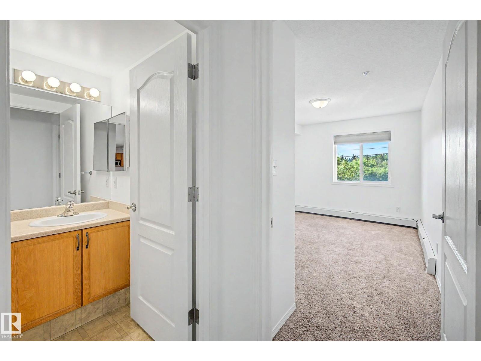 #203 8119 112 Av Nw Property Photo 27