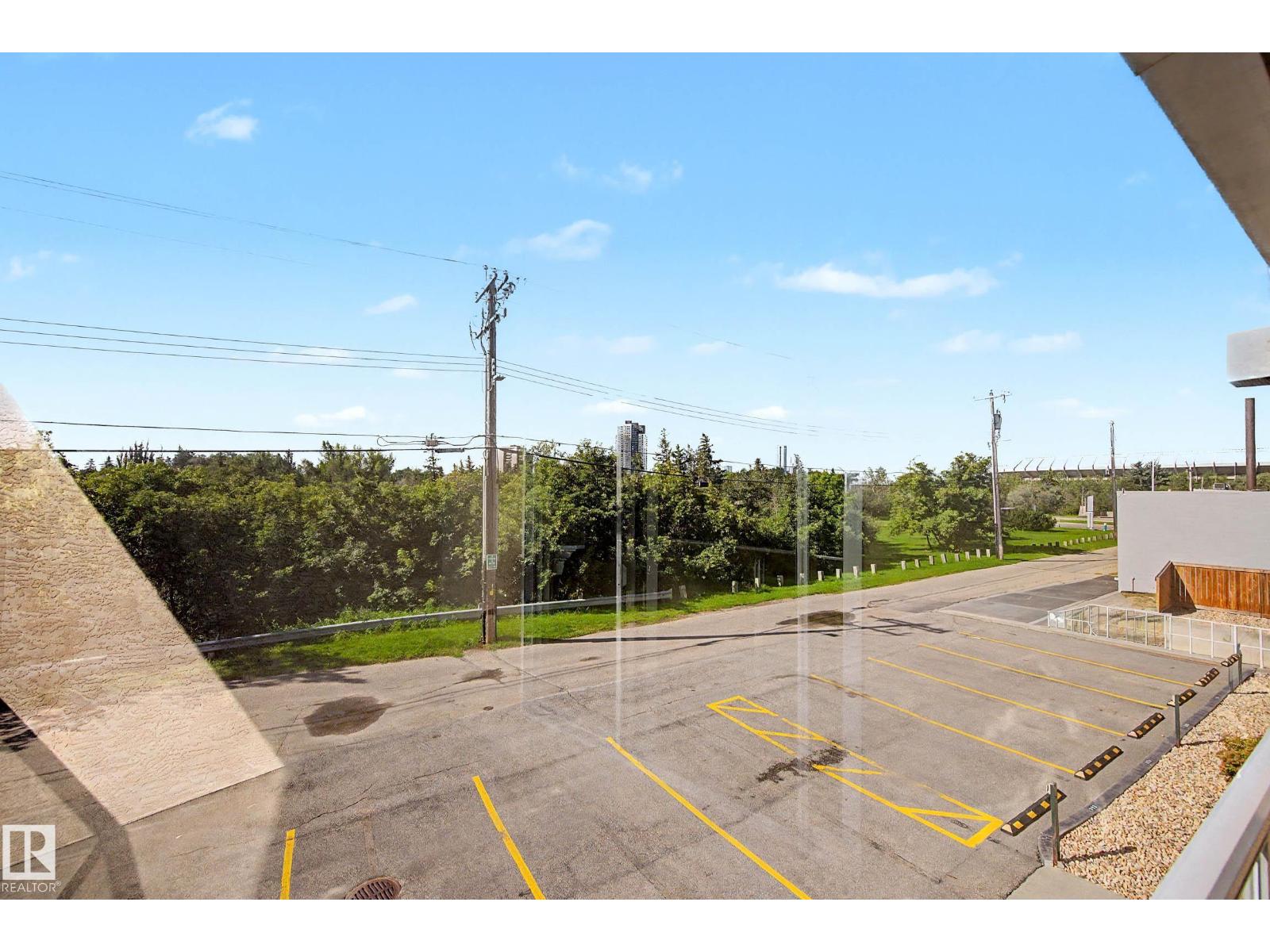 #203 8119 112 Av Nw Property Photo 33