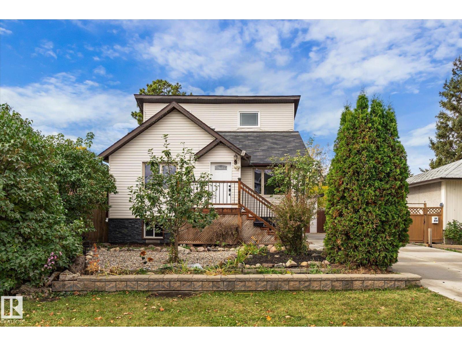 8742 151 St Nw Property Photo 1