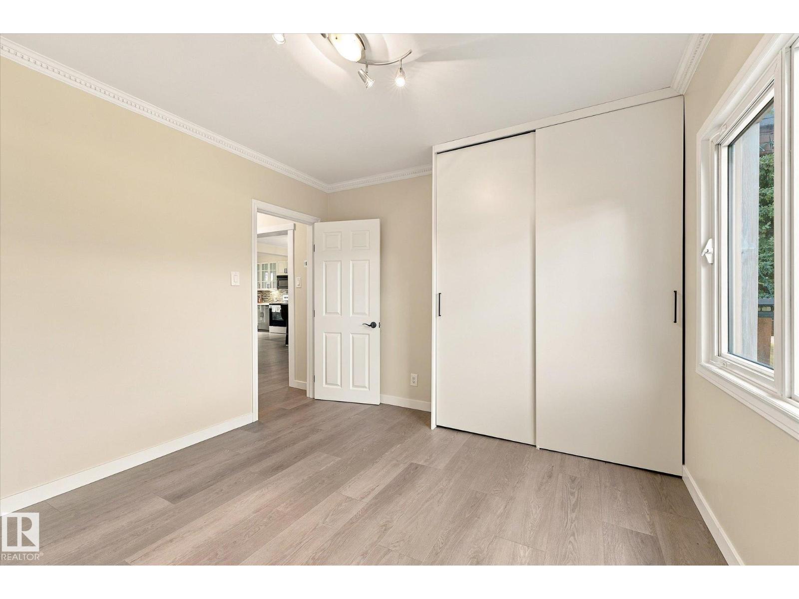 8742 151 St Nw Property Photo 16