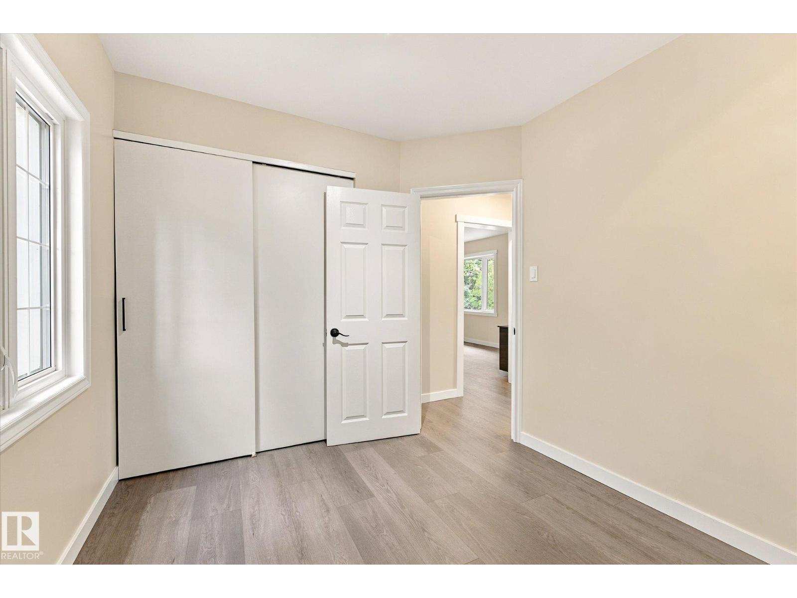 8742 151 St Nw Property Photo 18