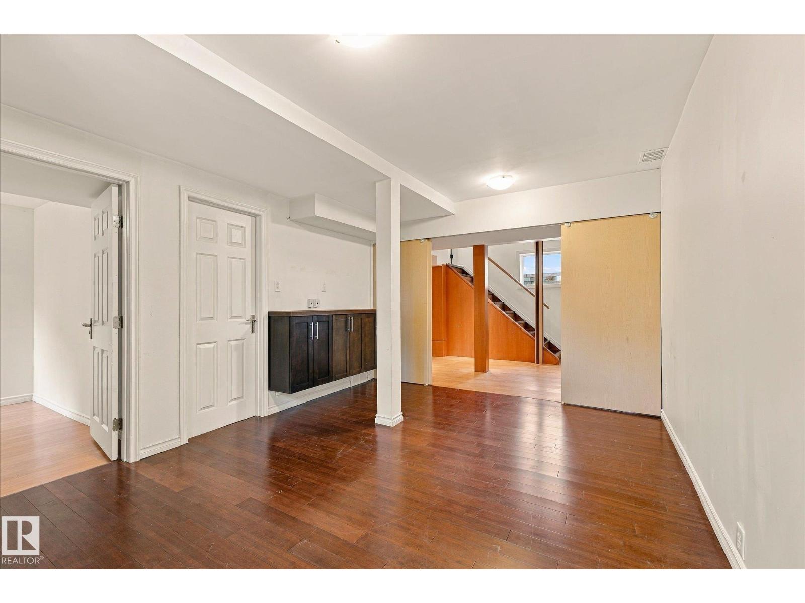 8742 151 St Nw Property Photo 30