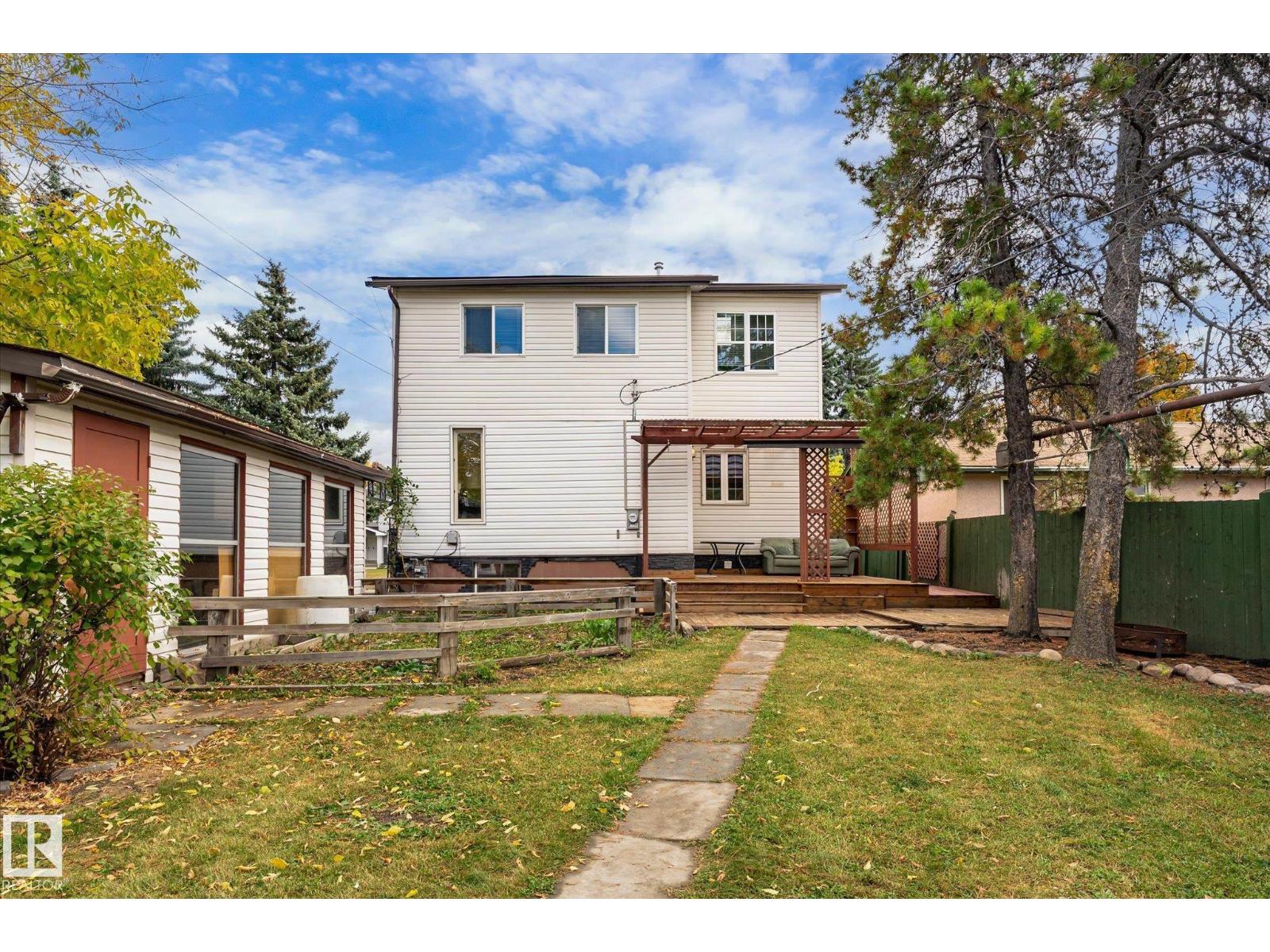 8742 151 St Nw Property Photo 40