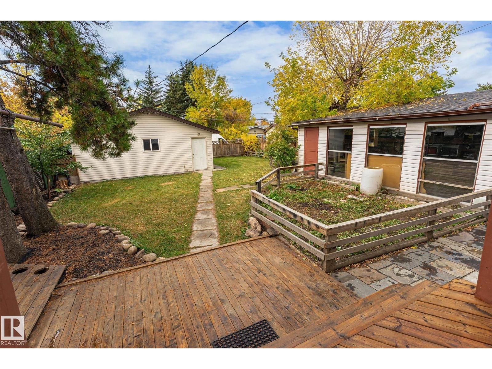 8742 151 St Nw Property Photo 46