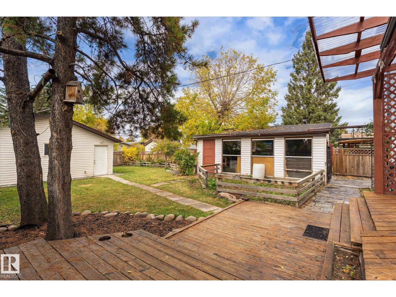 8742 151 St Nw Property Photo 47