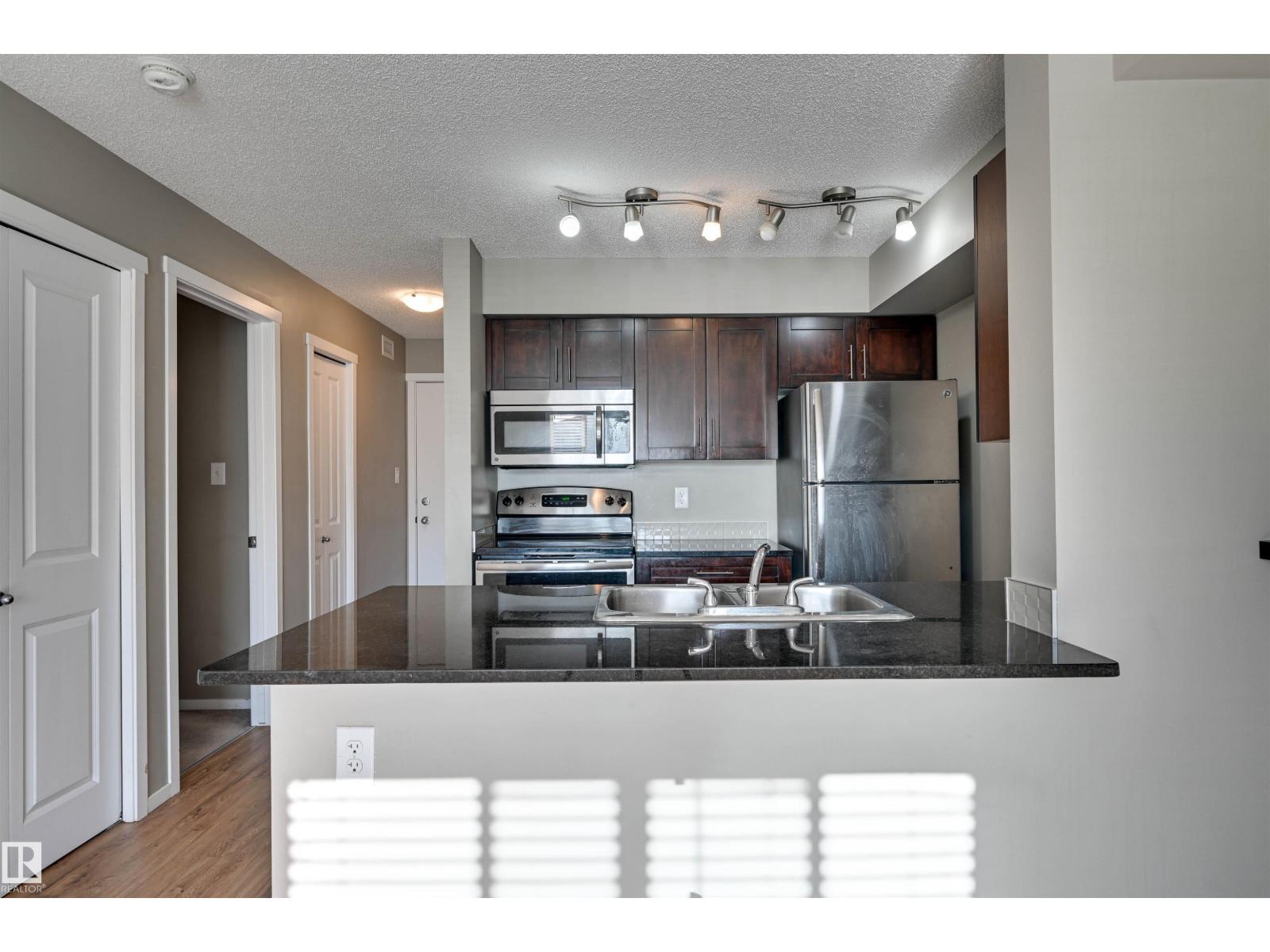 #319 18126 77 St Nw Property Photo 5