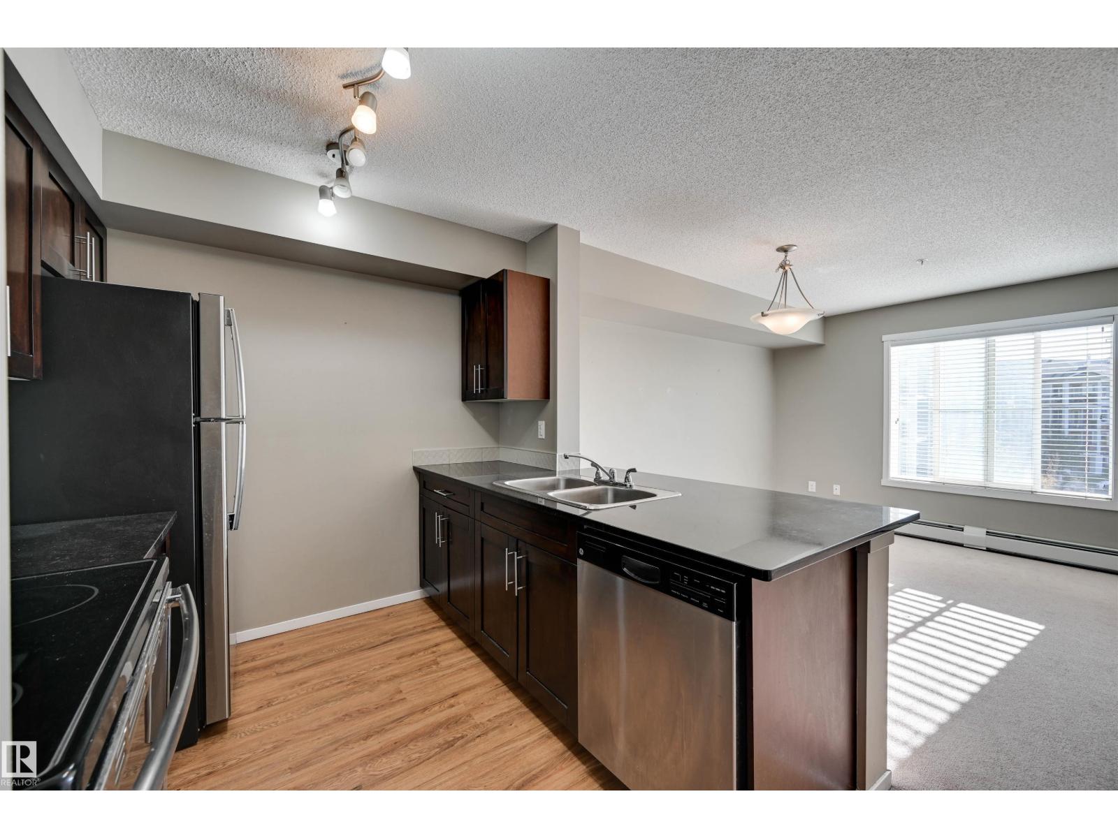 #319 18126 77 St Nw Property Photo 6
