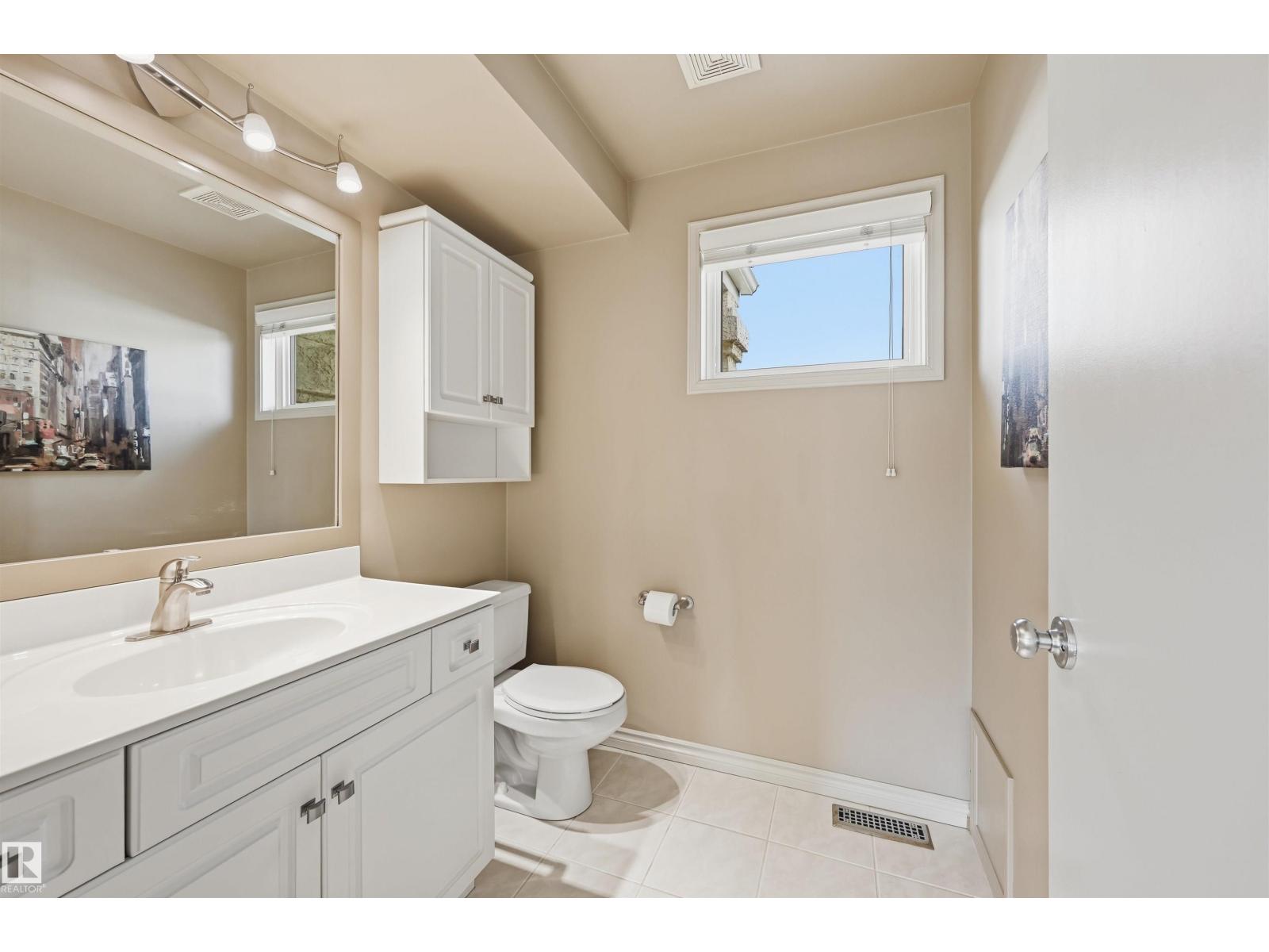 #5 11809 9b Av Nw Property Photo 20