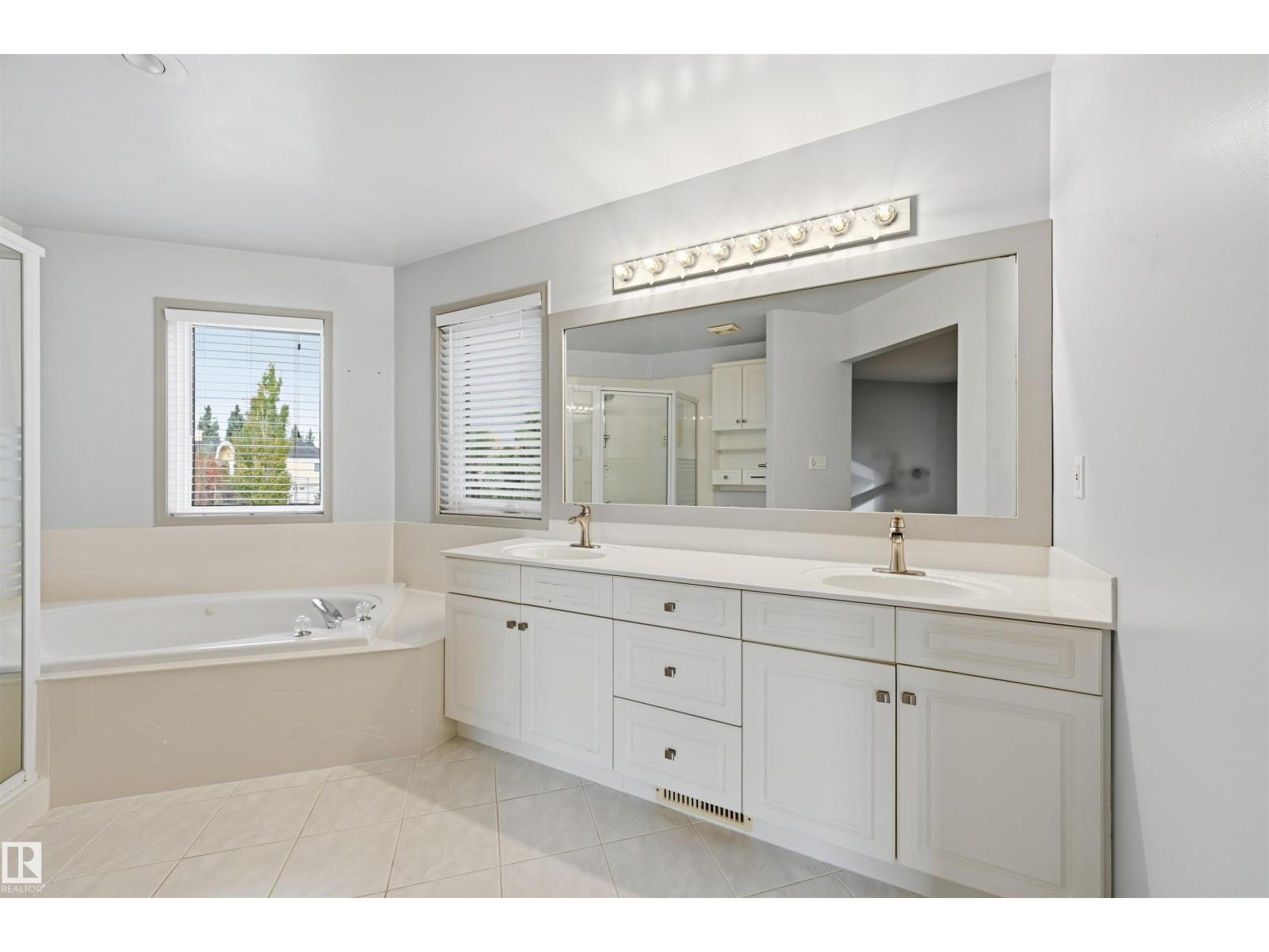 #5 11809 9b Av Nw Property Photo 26
