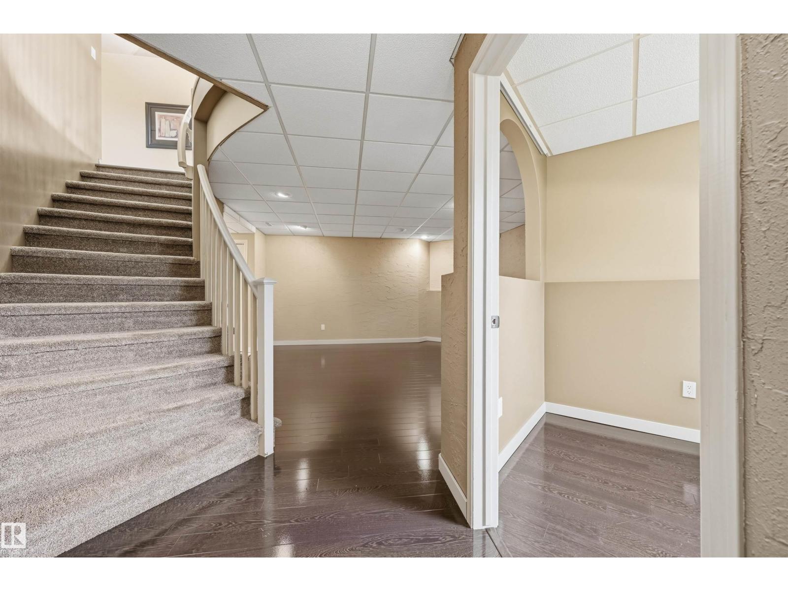 #5 11809 9b Av Nw Property Photo 29