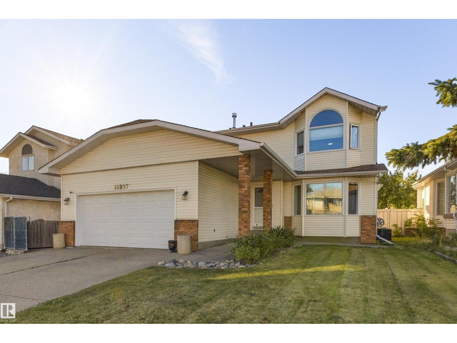 18907 90 Av Nw Nw Property Photo 1