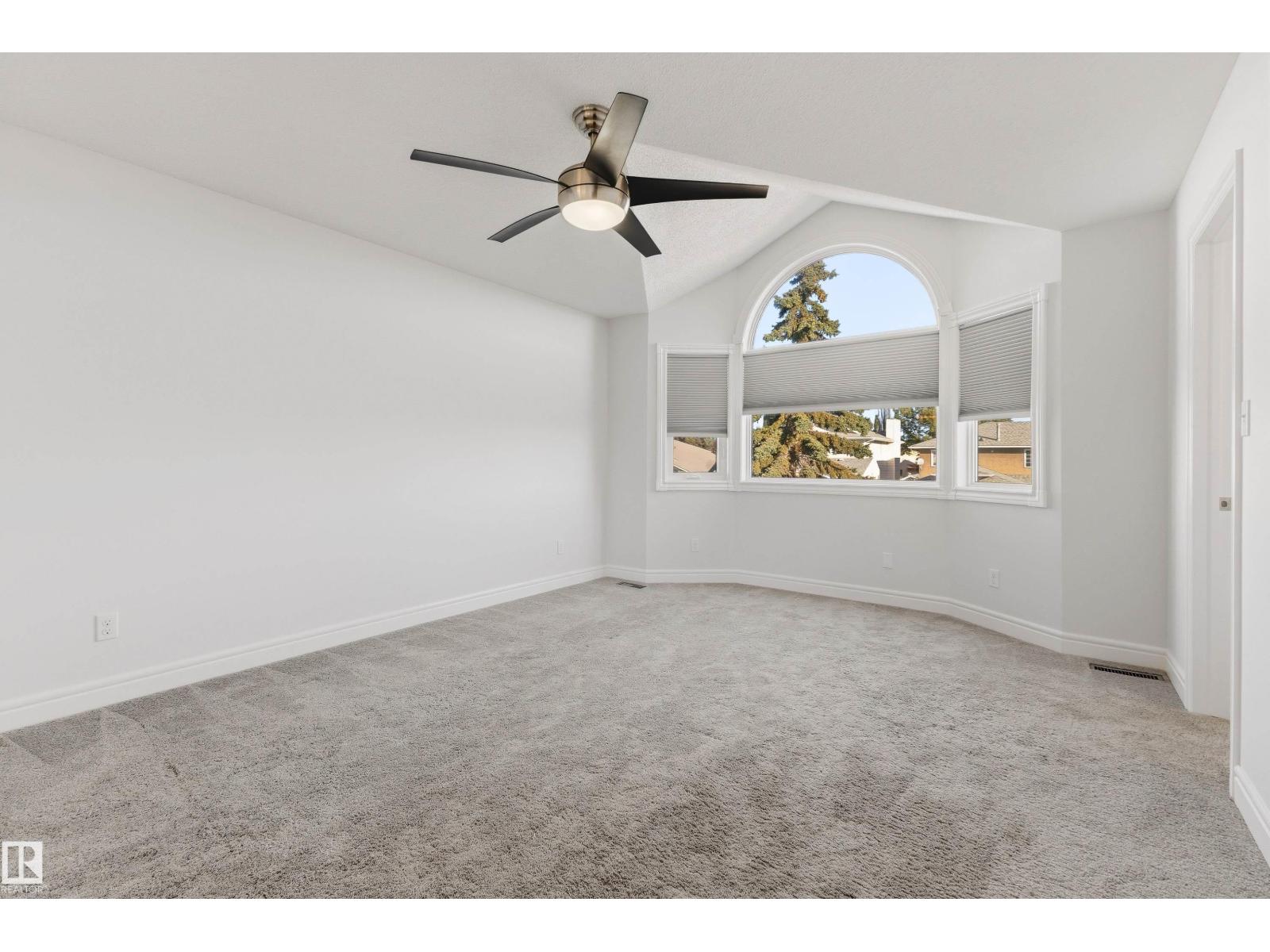 18907 90 Av Nw Nw Property Photo 23