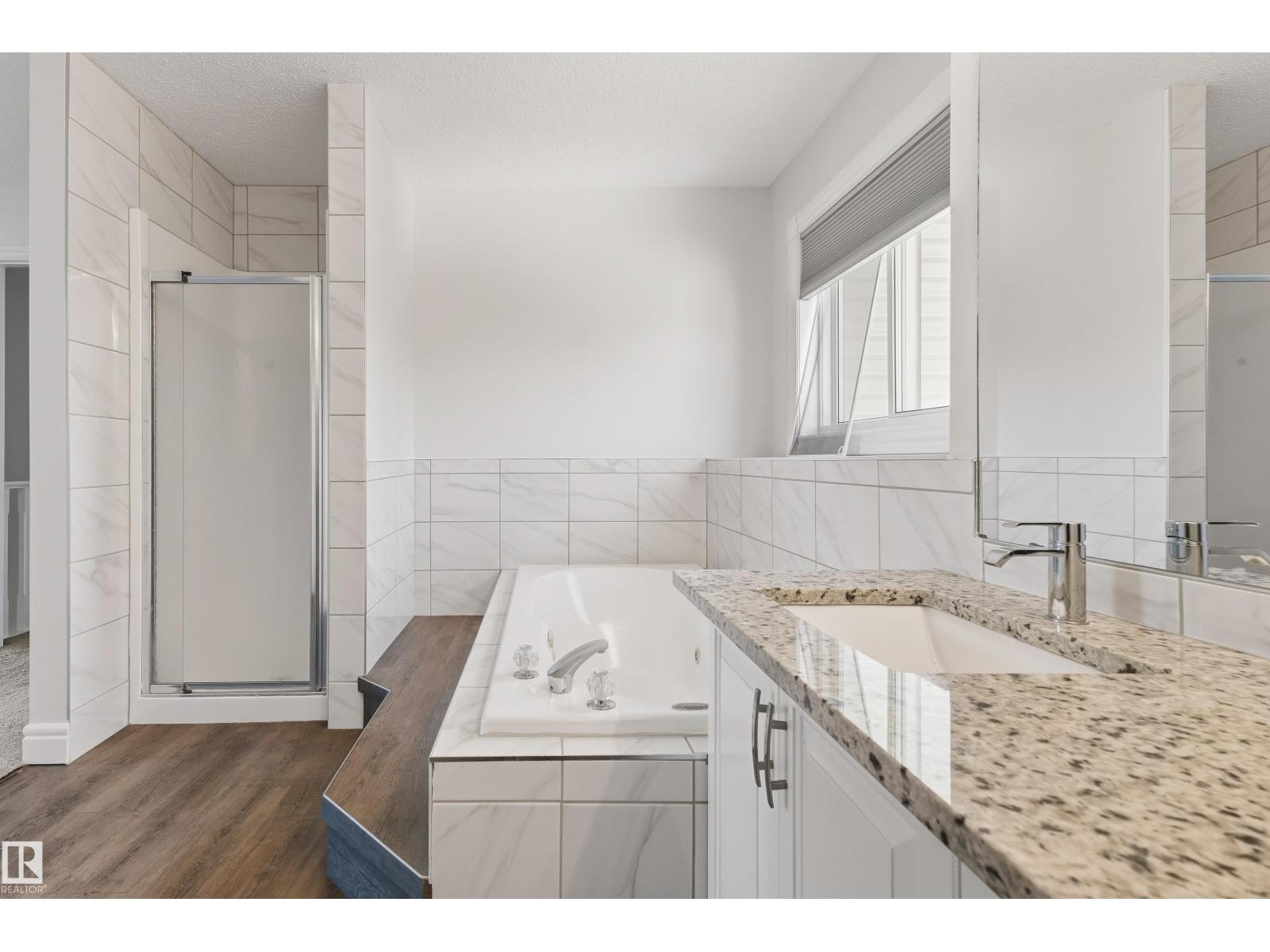 18907 90 Av Nw Nw Property Photo 27
