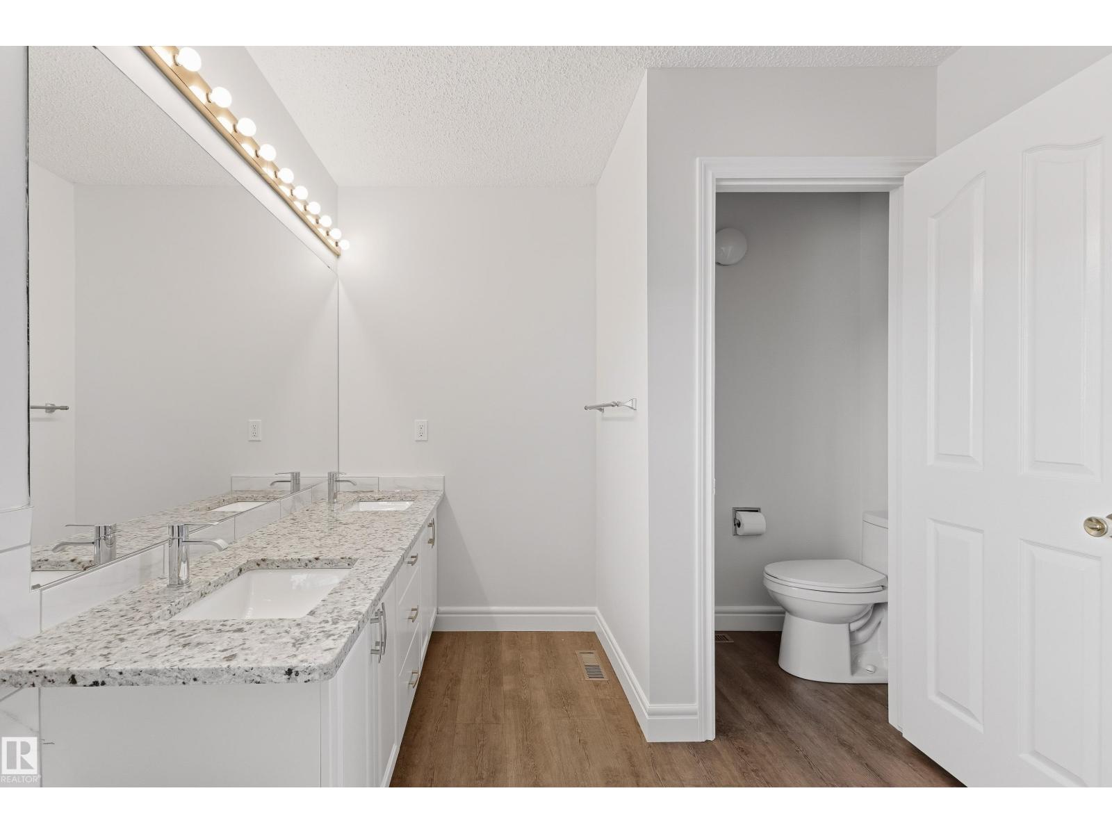 18907 90 Av Nw Nw Property Photo 28