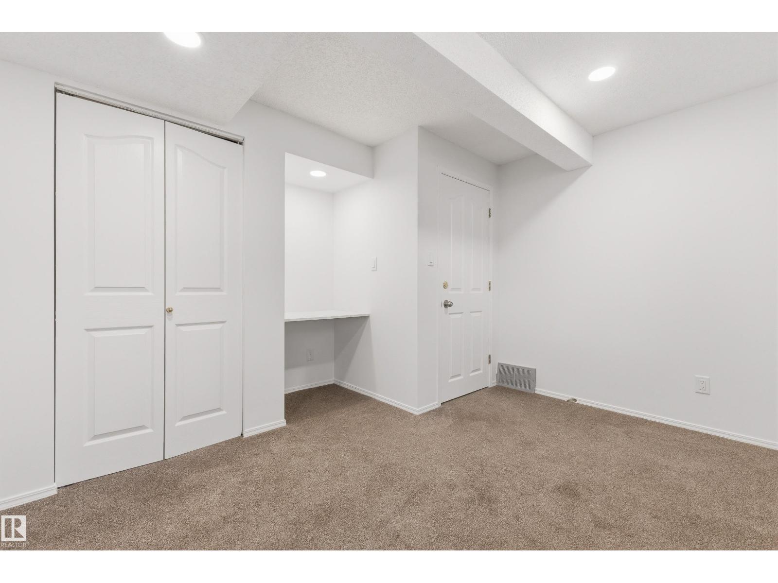 18907 90 Av Nw Nw Property Photo 36