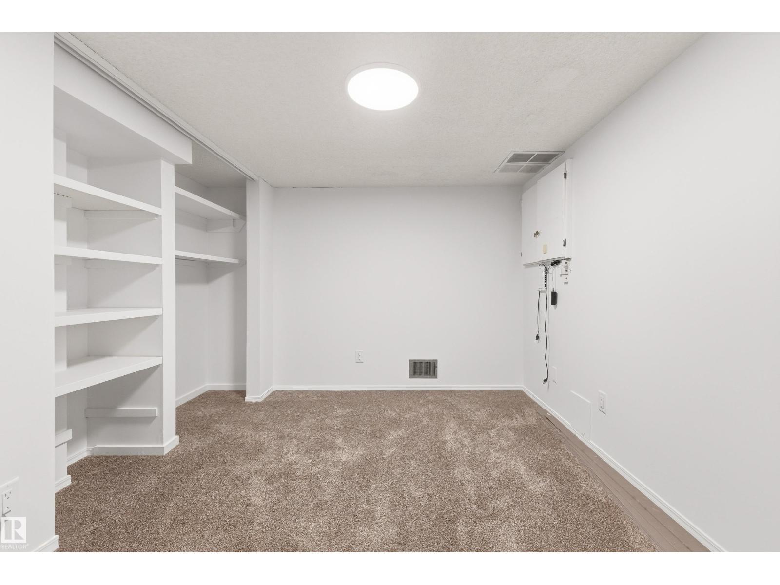 18907 90 Av Nw Nw Property Photo 37