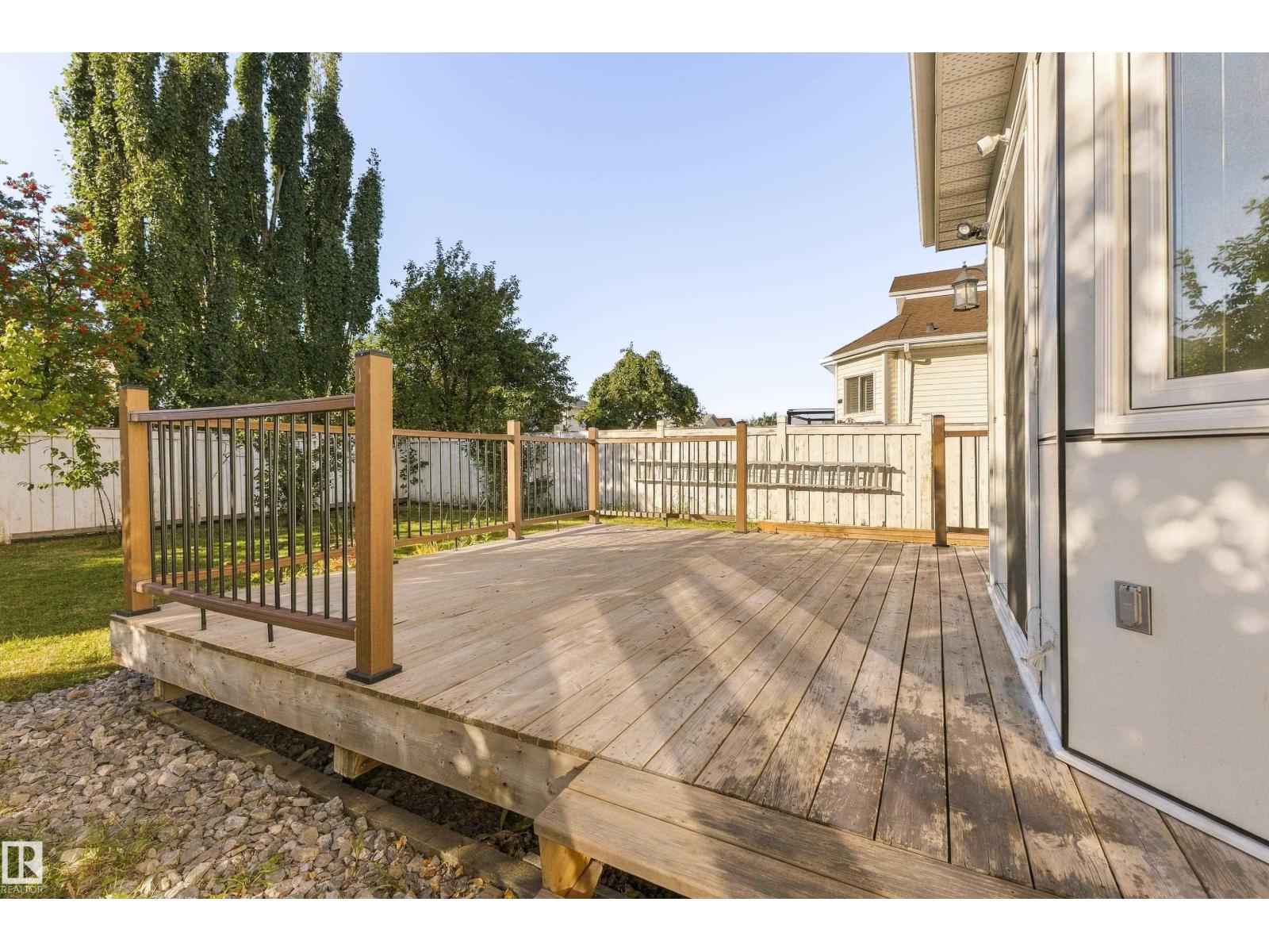 18907 90 Av Nw Nw Property Photo 43