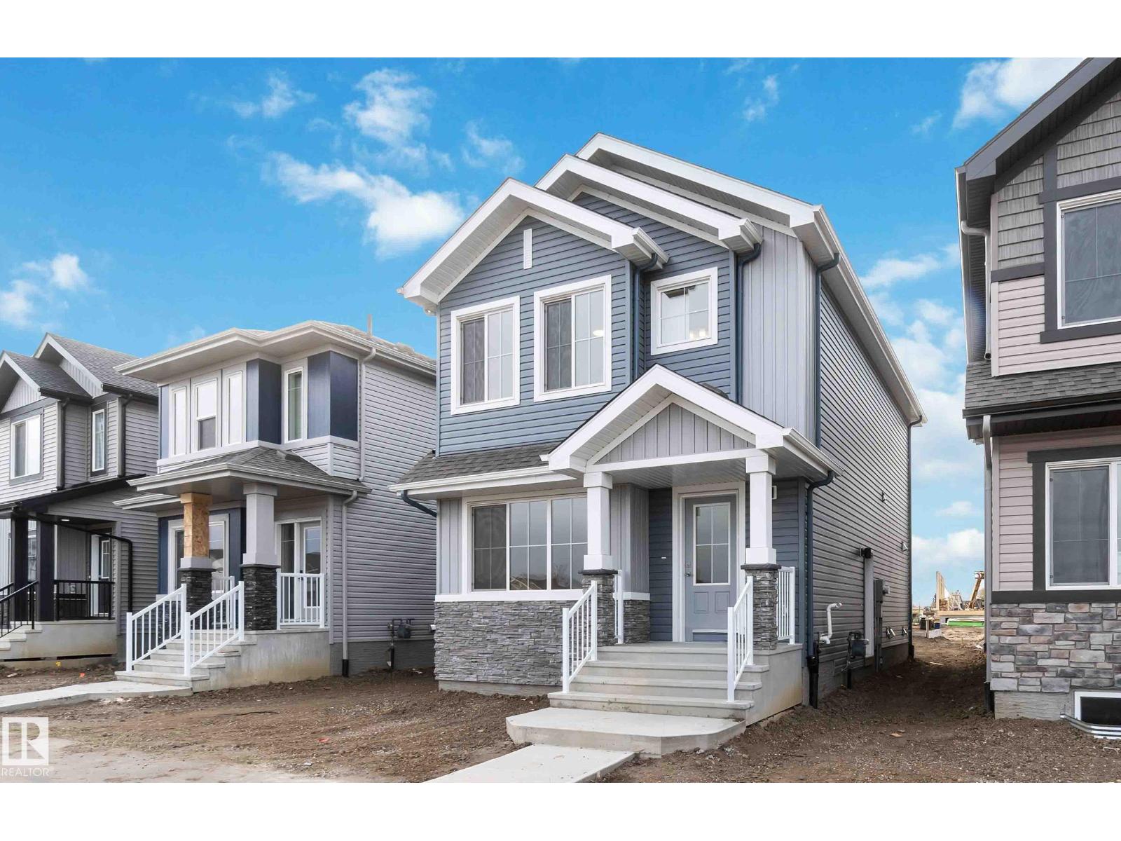 1013 Aster Bv Nw Property Photo 4