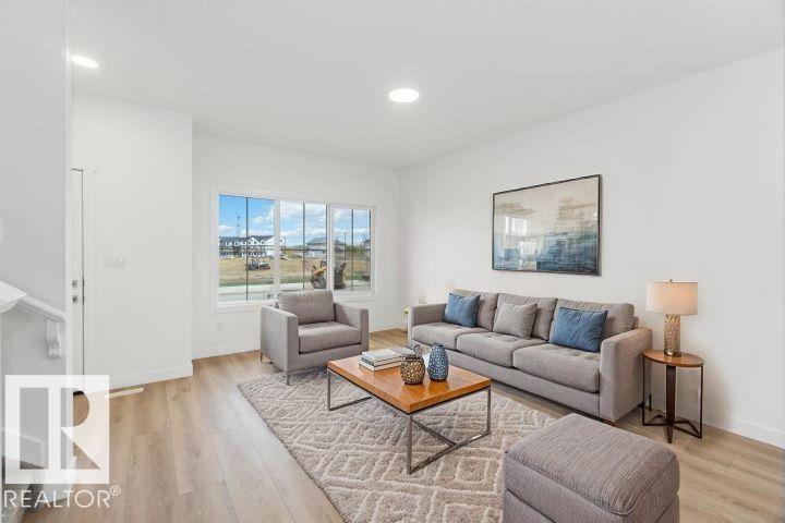 1013 Aster Bv Nw Property Photo 19