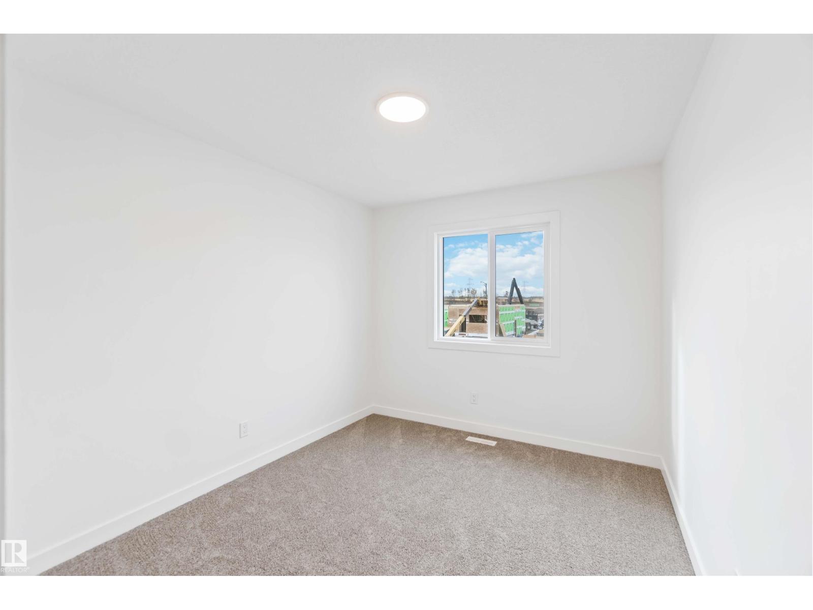 1013 Aster Bv Nw Property Photo 32