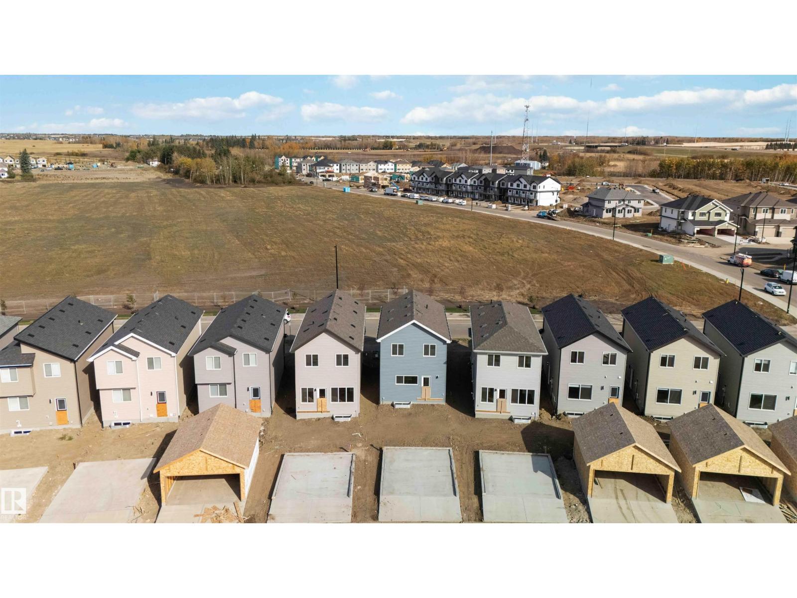 1013 Aster Bv Nw Property Photo 44