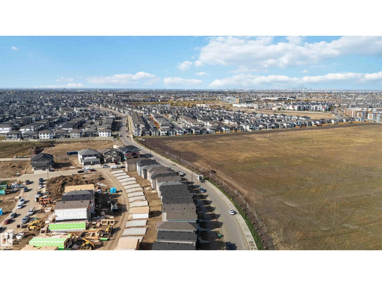 1013 Aster Bv Nw Property Photo 47