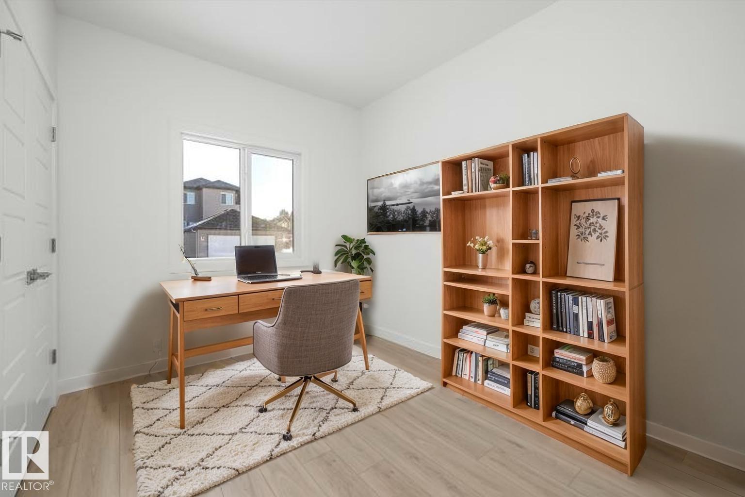 20715 43 Av Nw Property Photo 5