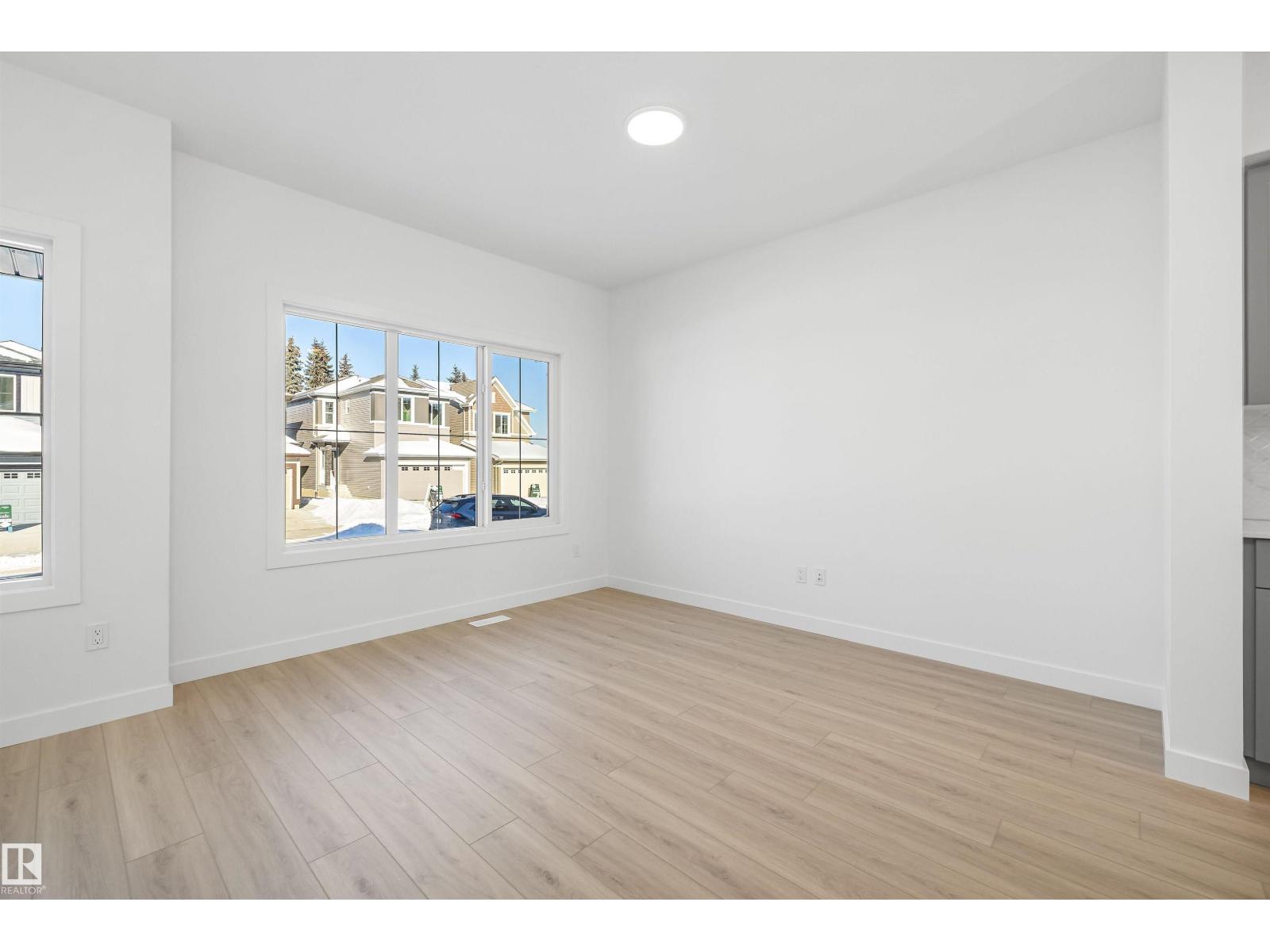 20715 43 Av Nw Property Photo 18