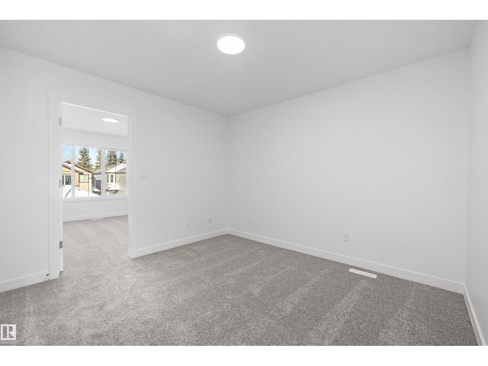 20715 43 Av Nw Property Photo 22