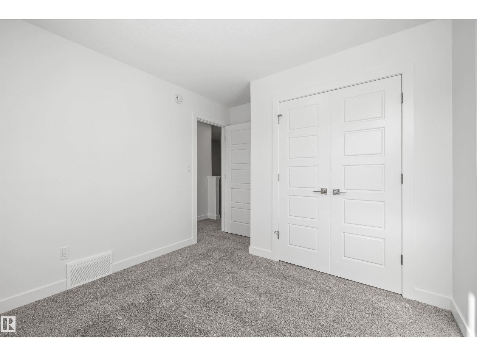 20715 43 Av Nw Property Photo 32