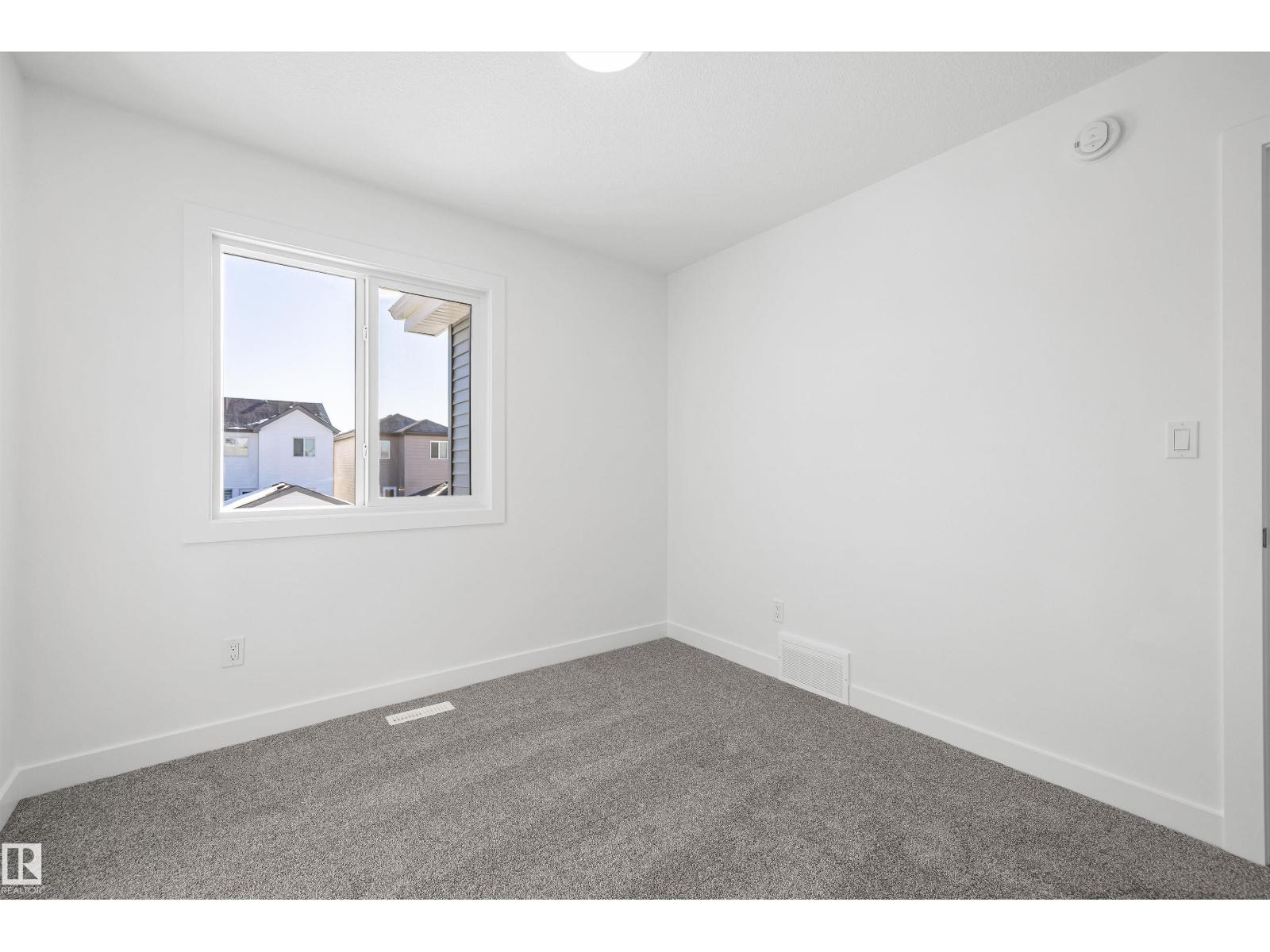 20715 43 Av Nw Property Photo 33