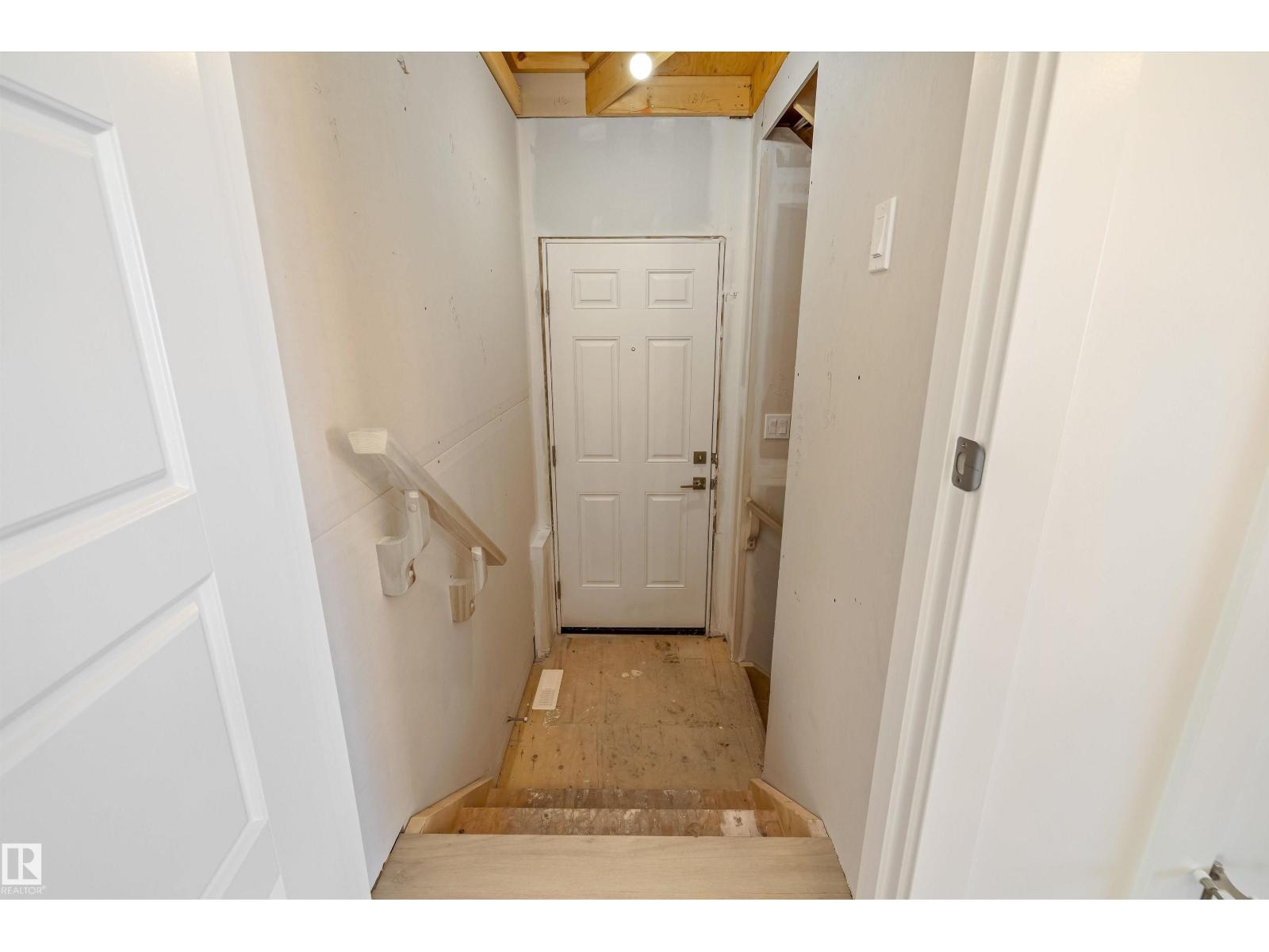 20715 43 Av Nw Property Photo 42
