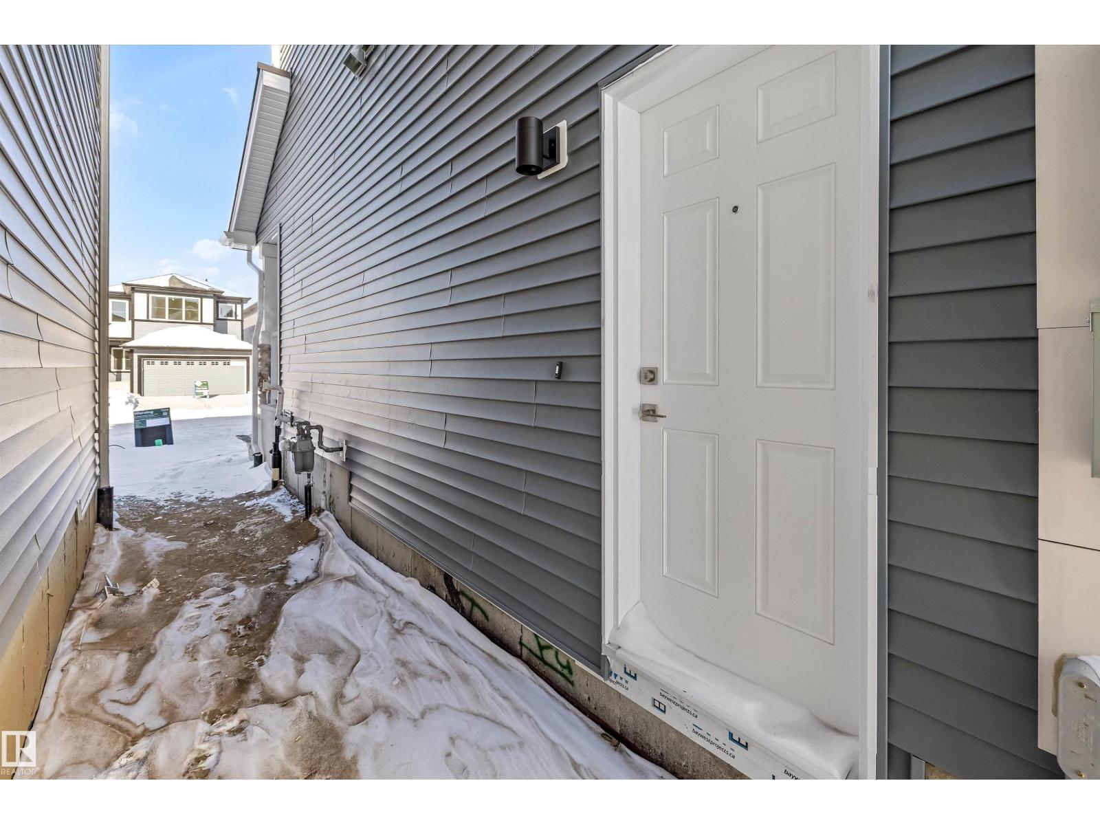 20715 43 Av Nw Property Photo 45